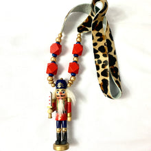 Load image into Gallery viewer, Nutcracker necklace Leopard